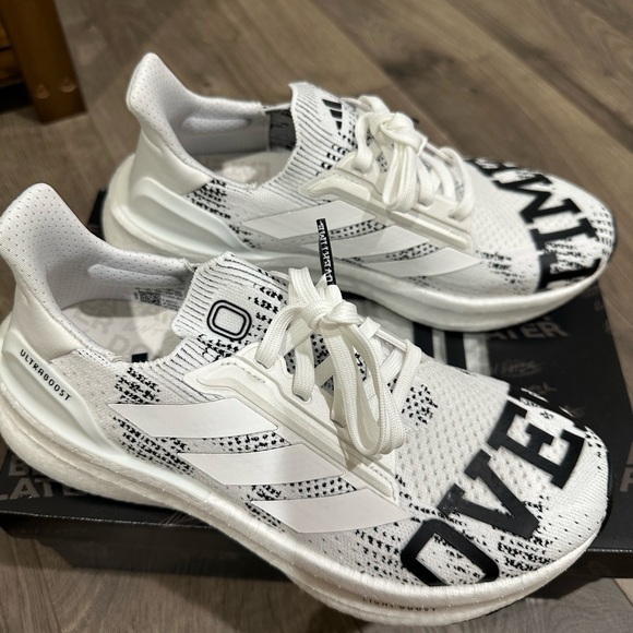 Adidas UltraBoost Running Shoes - Picture 1 of 6